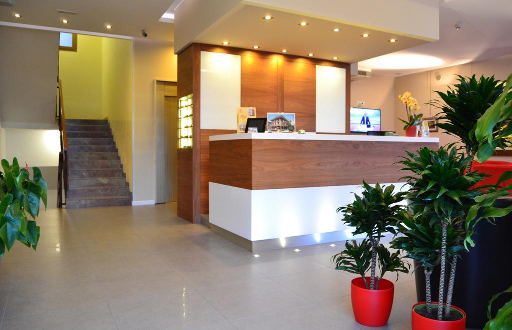 Hotel Midi Lido di Jesolo Exterior photo